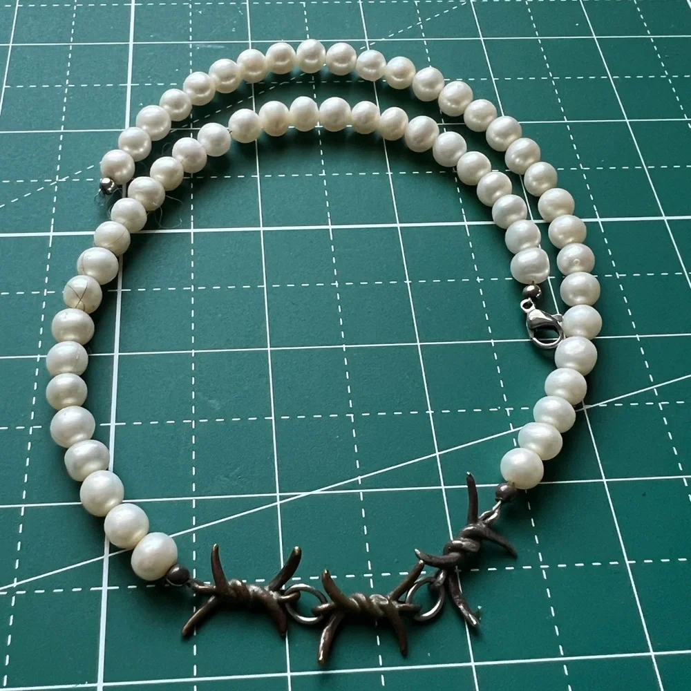 White Pearl Jewelry Necklace - Picture 2 of 2